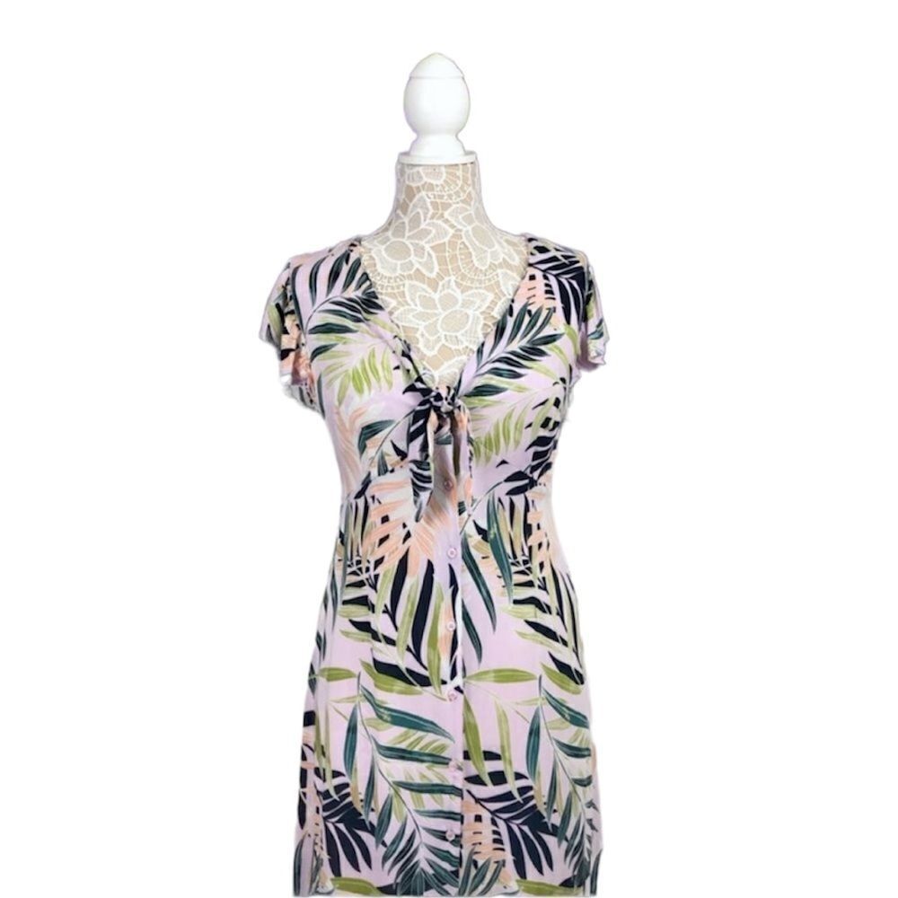 ✨ Palm Leaf Print Button Up Tie Front Dress✨